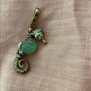 Vintage *RARE* Juicy jade Seahorse charm
